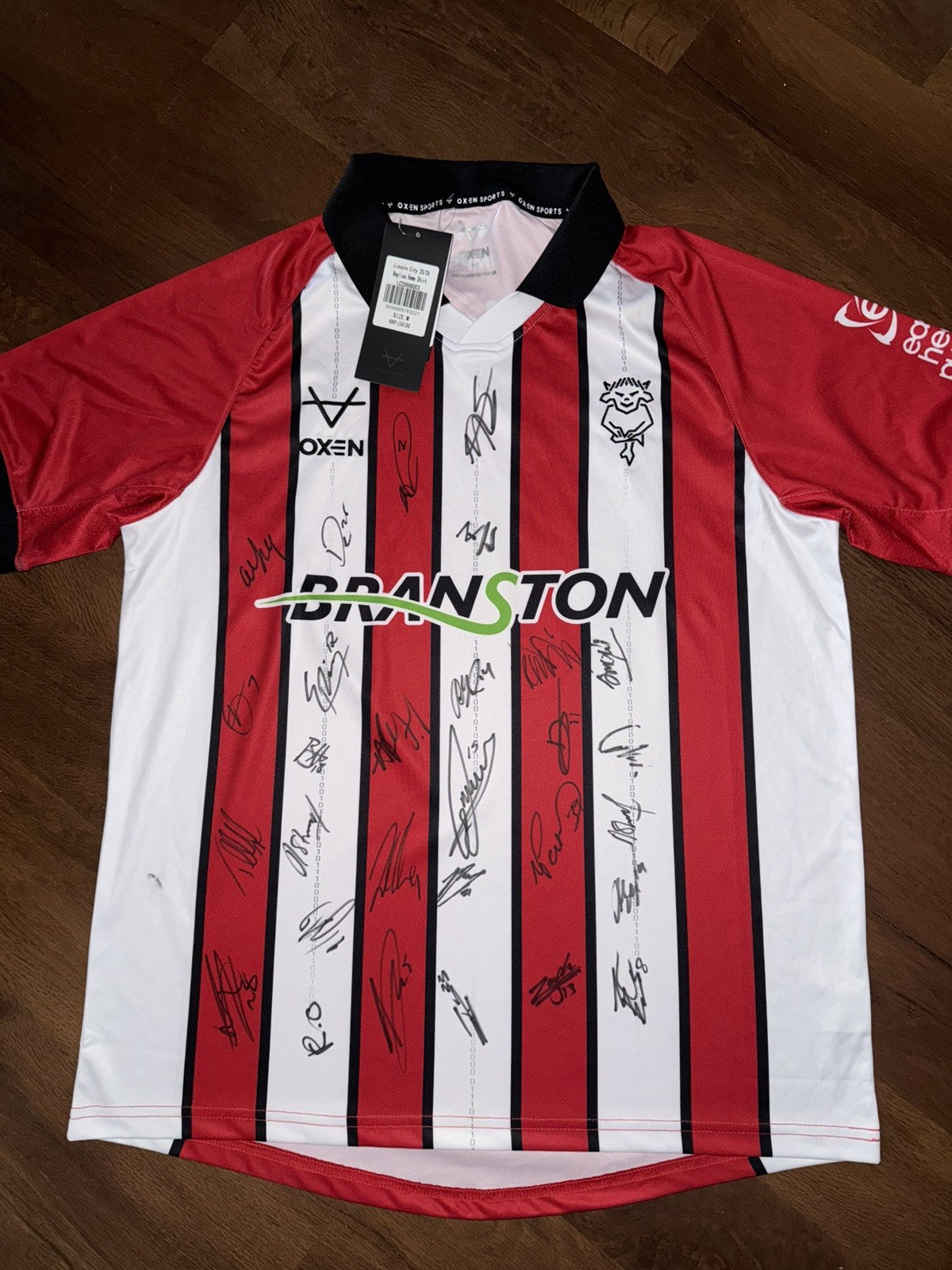SIGNED LINCOLN CITY OFFICIAL SHIRT 25/26  CHAMPIONS MICHAEL SKUBALA PROOF IMPS for sale on Ebay