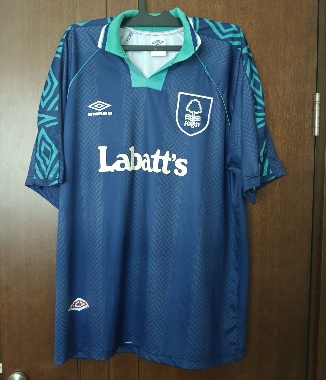 Nottingham Forest Away Shirt 1993-95.  XL for sale on Ebay