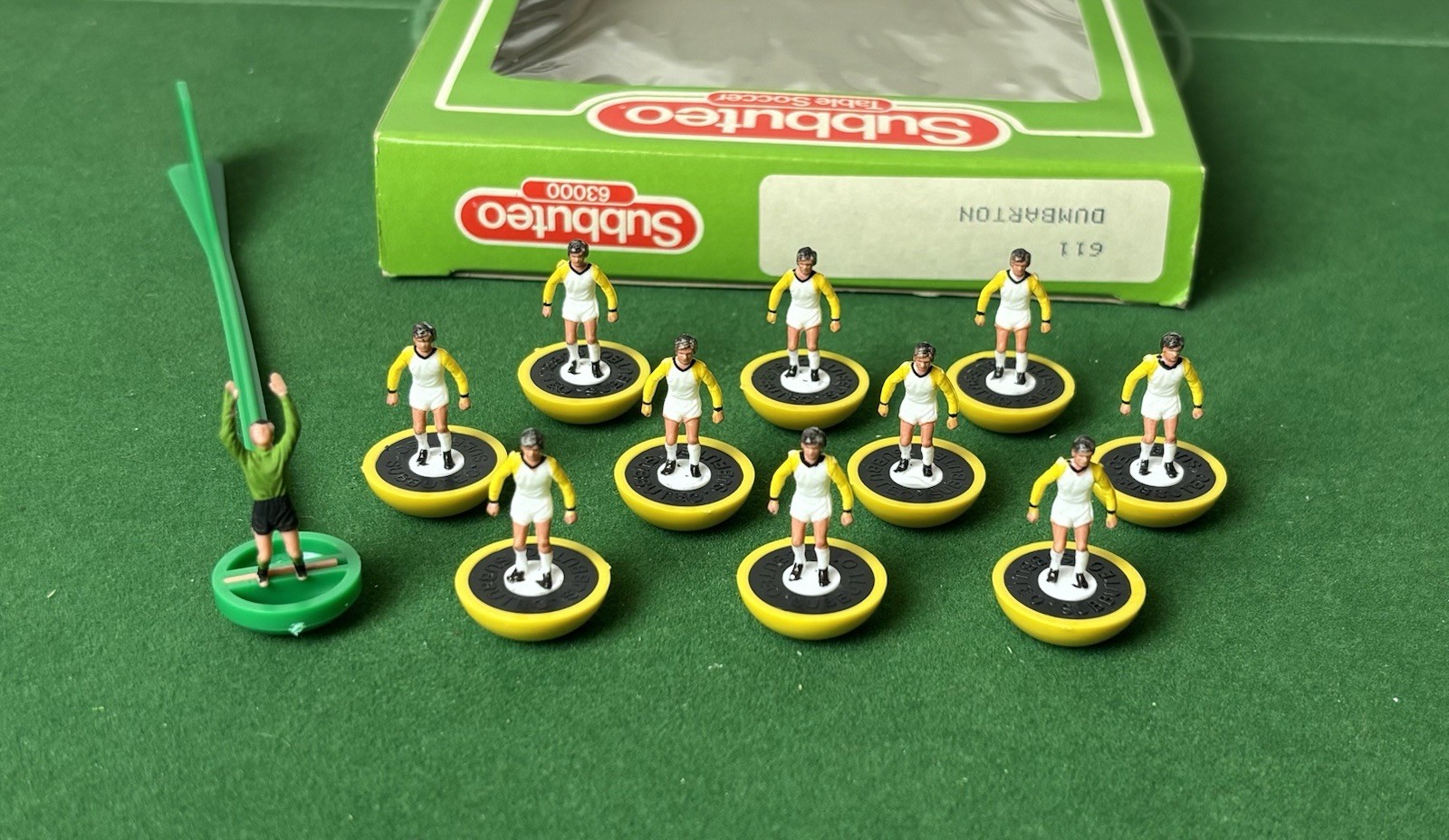 Subbuteo LW Team - 611 Dumbarton for sale on Ebay