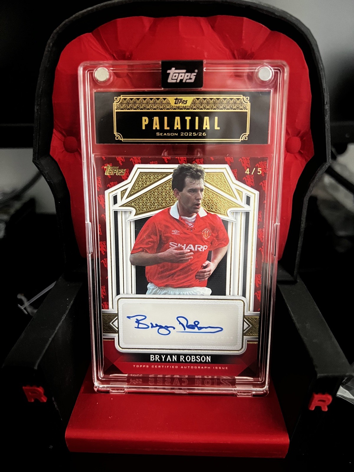 Bryan Robson Topps Manchester United Palatial Pride Autograph 2025  /5 Red Devil for sale on Ebay