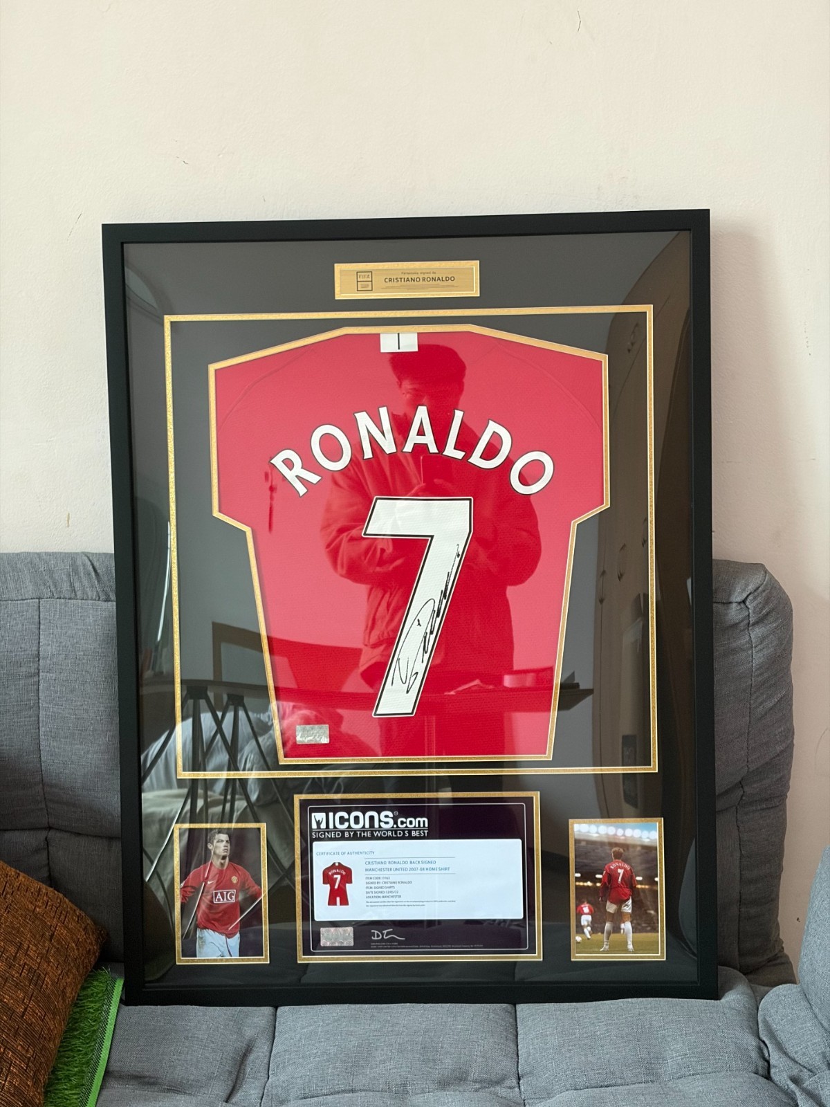 Authentic Cristiano Ronaldo 2007-08 Manchester United Signed Jersey Framed + COA for sale on Ebay