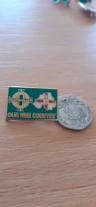 NORTHERN IRELAND FOOTBALL ASSOCIATION OUR WEE COUNTRY BADGE  for sale on Ebay