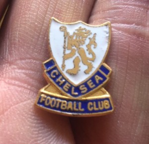 RARE OLD CHELSEA SMALL CREST SHIELD  ENAMEL PIN BADGE for sale on Ebay