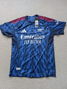 BNWT Arsenal 25/26 Away Kit Size L Unisex for sale on Ebay