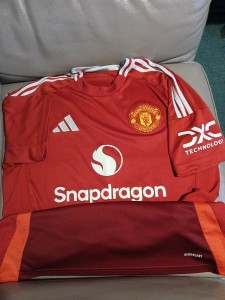 Manchester United Home Shirt Adult for sale on Ebay