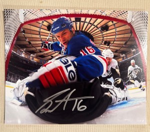 New York Rangers Sean Avery Signed 8x10 Photo for sale on Ebay