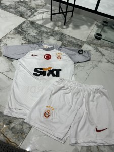 Kids Galatasaray 23/24 Kit icardi 9 Football Kit age 10-11 yrs white  for sale on Ebay
