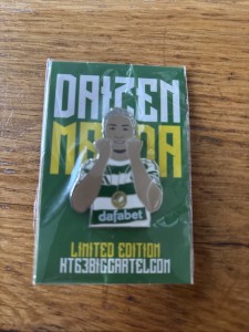 Daizen Maeda Celtic Pin badge with backing card. KT63. Hoidy for sale on Ebay