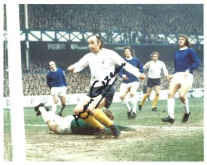 Alan Gilzean - TOTTENHAM HOTSPUR - Signed 10 x 8 Photograph for sale on Ebay