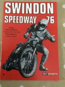 2009 SWINDON ROBINS v IPSWICH WITCHES 4th JUNE    ( GOOD CONDITION ) for sale on Ebay