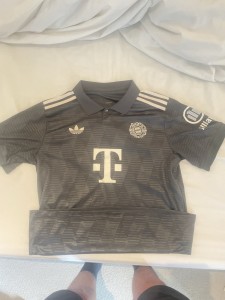 Bayern Munich Shirt (Wiesn Oktoberfest Limited Edition Shirt) Kane #9 Size L for sale on Ebay
