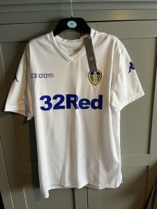 Leeds United 2018-19 Kappa White Home Shirt Men UK Size M BNWT for sale on Ebay