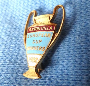 ASTON VILLA  -  EUROPEAN  CUP  WINNERS  1982  VINTAGE  BADGE for sale on Ebay