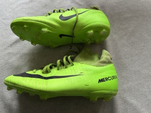 Junior Nike Boys Mercurial Football Sock Boots Studs Green Size UK 5.5 for sale on Ebay