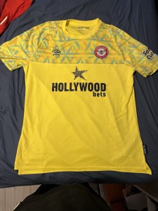 Official Brentford 2022/23 Yellow Kit Goalkeeper XL New Umbro for sale on Ebay
