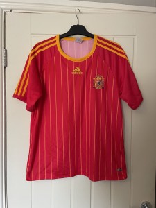 Spain Football Shirt VGC Size L Men’s for sale on Ebay