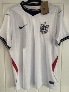 England Men's Football Shirt Size Medium for sale on Ebay