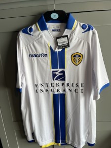 Leeds United 2013/14 Home Shirt Macron Short Sleeve White Mens Size M BNWT  for sale on Ebay