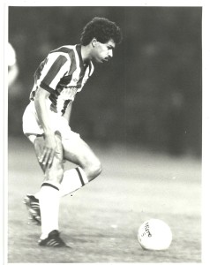 Romeo Zondervan - WEST BROMWICH ALBION - 8 x 6 Original Press Photograph for sale on Ebay