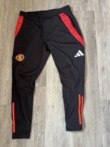 ADIDAS MANCHESTER UNITED MAN UTD TRAINING TRACK BOTTOMS ADULT SIZE LARGE for sale on Ebay