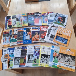 LUTON 2015/16 LEAGUE 2 COMPLETE SEASON 26 HOMES (RETRO COVERS SEASON) for sale on Ebay