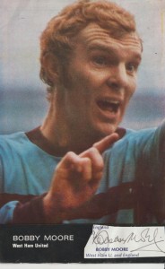 SIGNED BOBBY MOORE WEST HAM UNITED AND ENGLAND CAPTAIN WORLD CUP 1966 for sale on Ebay