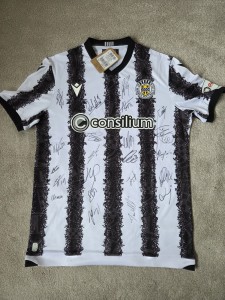 St Mirren FC 2025-26 Jersey With Signatures Of Cup Winning Squad for sale on Ebay