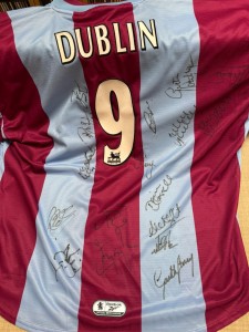 Aston Villa 2000-02 Home Shirt Reebok XL #9 DUBLIN Signed Autographed Vintage for sale on Ebay