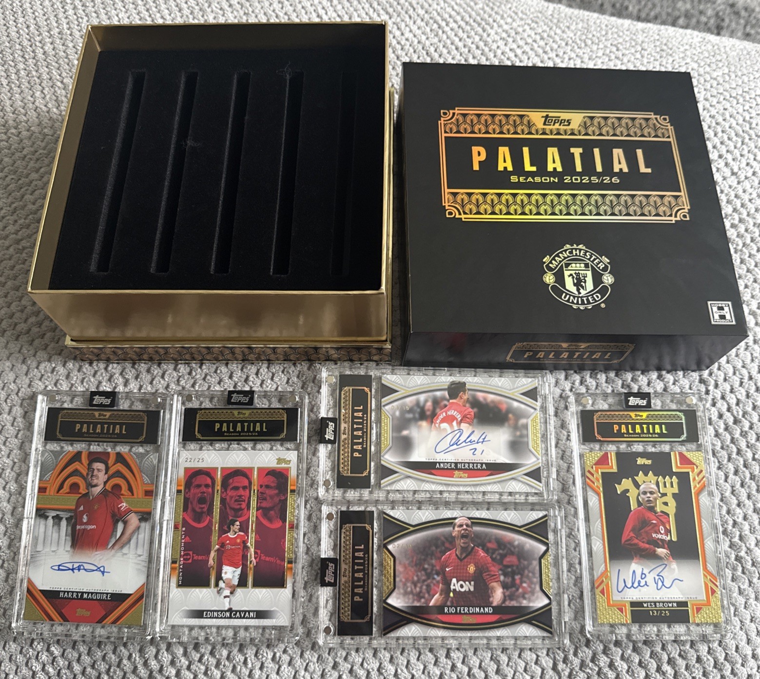 Topps Palatial Manchester United 2025/26 Hobby Box Opened for sale on Ebay