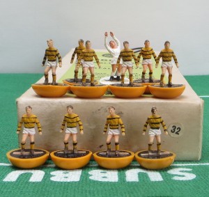 SUBBUTEO HW TEAM, REF 32 DUMBARTON, ON ORANGE BASES, IN ORIGINAL NUMBERED BOX. for sale on Ebay