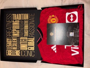 manchester united signed shirt 23/34 for sale on Ebay