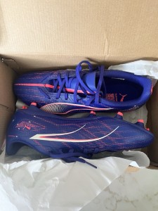 Brand New Puma Ultra Football Boots Size 9 for sale on Ebay