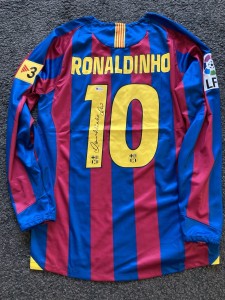 Ronaldinho Barcelona Hand Signed Shirt Beckett Authentication for sale on Ebay