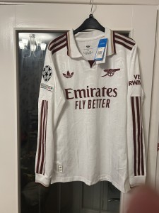BNWT Arsenal 2025/26 Third shirt Long Sleeve size Medium for sale on Ebay