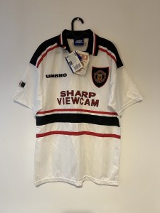 BNWT Manchester United 1997-1999 Away Football Shirt, Large for sale on Ebay