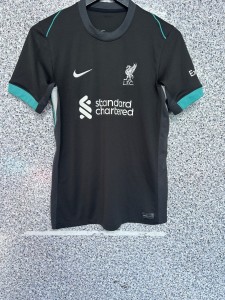 Men’s LIVERPOOL FOOTBALL CLUB kit size XL cg h40 for sale on Ebay
