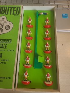 Subbuteo hw Team Ref 16 Arsenal Excellent Condition Referenced Box for sale on Ebay
