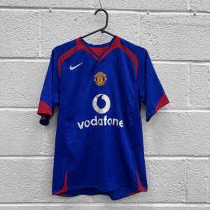 Vintage 2005 - 06 Manchester United Ruud van Nistelrooy Nike Football Shirt for sale on Ebay