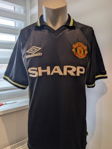 Original Authentic Umbro Manchester United 1998/99 Third Shirt Mens Size Medium for sale on Ebay