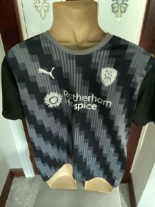 Rotherham United Black Away Shirt Puma Adults XX Large for sale on Ebay