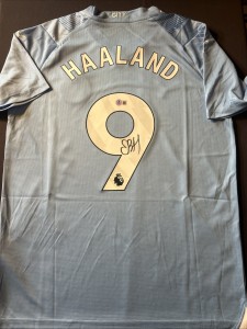 Manchester City Erling Haaland Signed Autograph AUTO Jersey Beckett BAS COA L01 for sale on Ebay