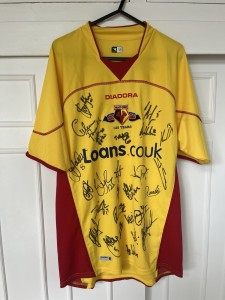 SIGNED Watford FC 2006/07 Home Shirt 125th Anniversary Medium squad signed for sale on Ebay