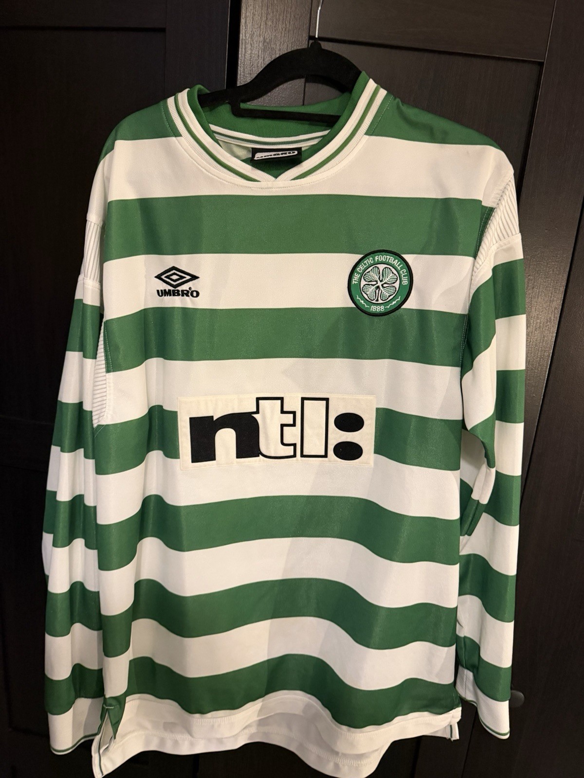 Authentic Original Umbro Celtic 1999/2000 Home Shirt Men’s Large Long Sleeve for sale on Ebay