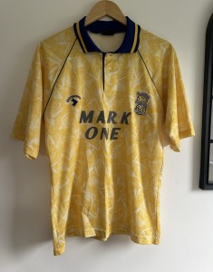 Birmingham City Away Shirt Adults 38-40 Yellow Short Sleeve Shirt Only for sale on Ebay