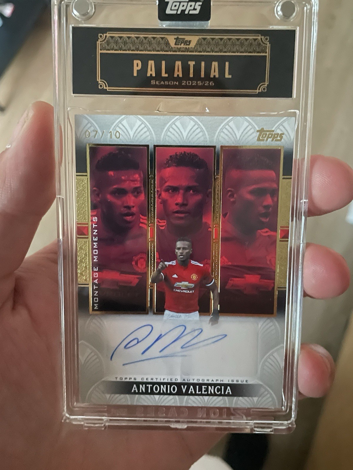 Topps Manchester United Palatial Antonio Valencia Auto /10 Autograph Encased for sale on Ebay