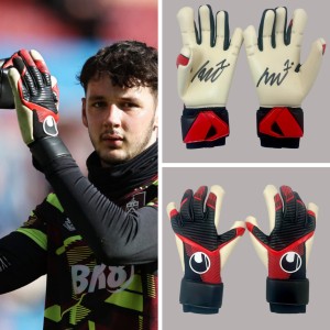 JAMES TRAFFORD Signed Goalkeeper Uhlsport Gloves Burnley Man City England for sale on Ebay