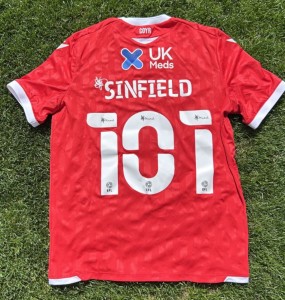 2021-22 Nottingham Forest Large home shirt gifted to Kevin Sinfield for sale on Ebay