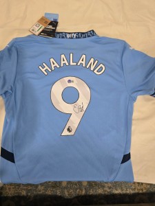 Earling Haaland Autographed Manchester City Jersey for sale on Ebay
