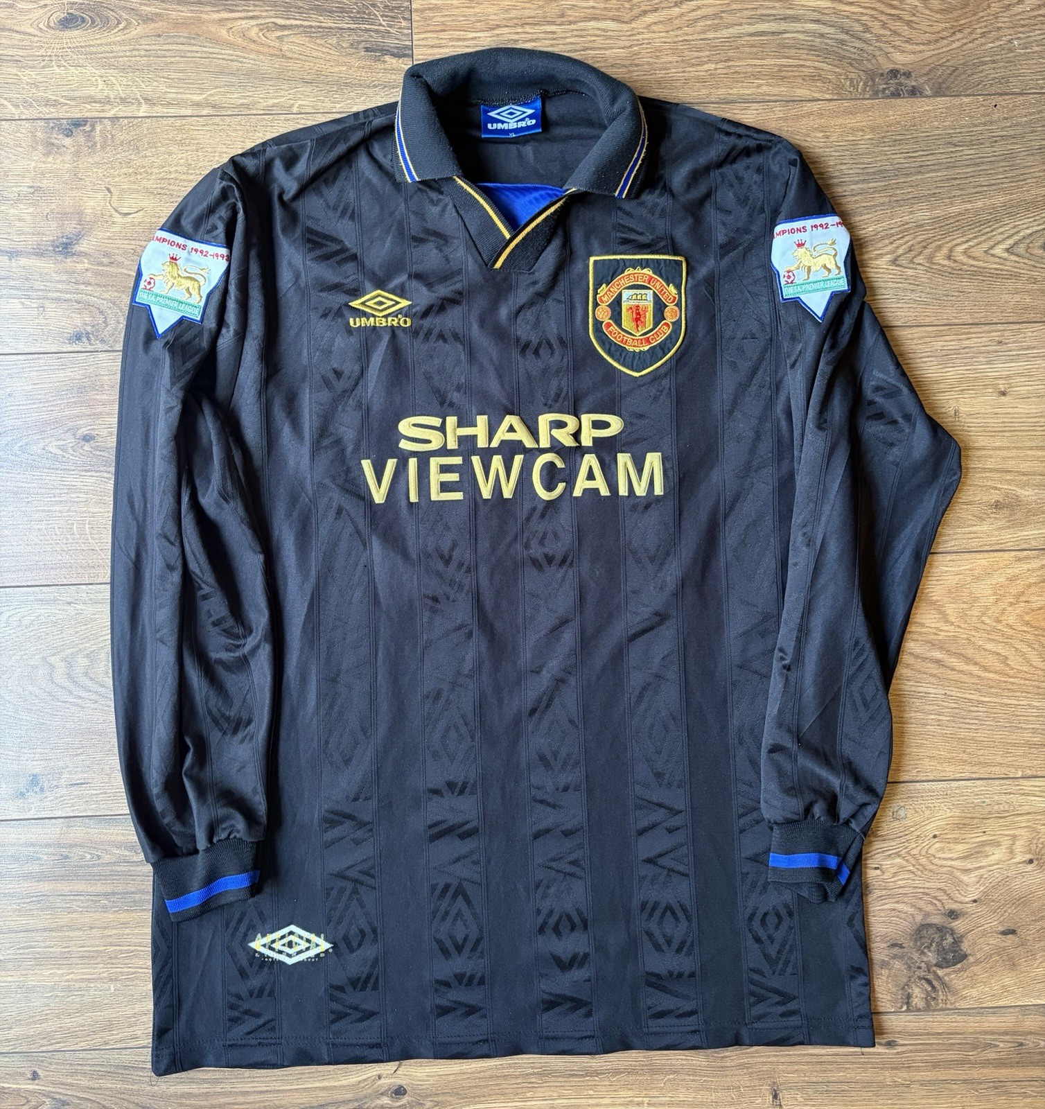 Manchester United Match Worn Long Sleeve Football Shirt 1993-1995 XL Ferguson 18 for sale on Ebay