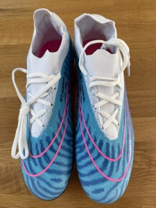 UNISEX FOOTBALL BOOTS, SIZE EUR 40, USA 7. Stunning pair of boots. for sale on Ebay